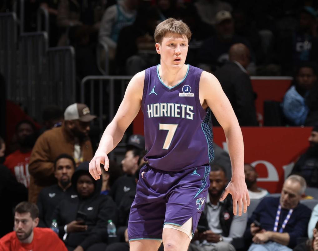 kaiyun开云官网-NBA新秀榜：克努佩尔继续榜首，弗拉格第二，哈珀升至第四